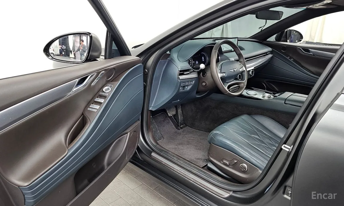 Фото 10 - Genesis G80