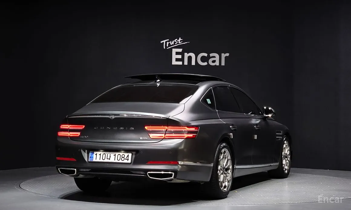 Фото 2 - Genesis G80
