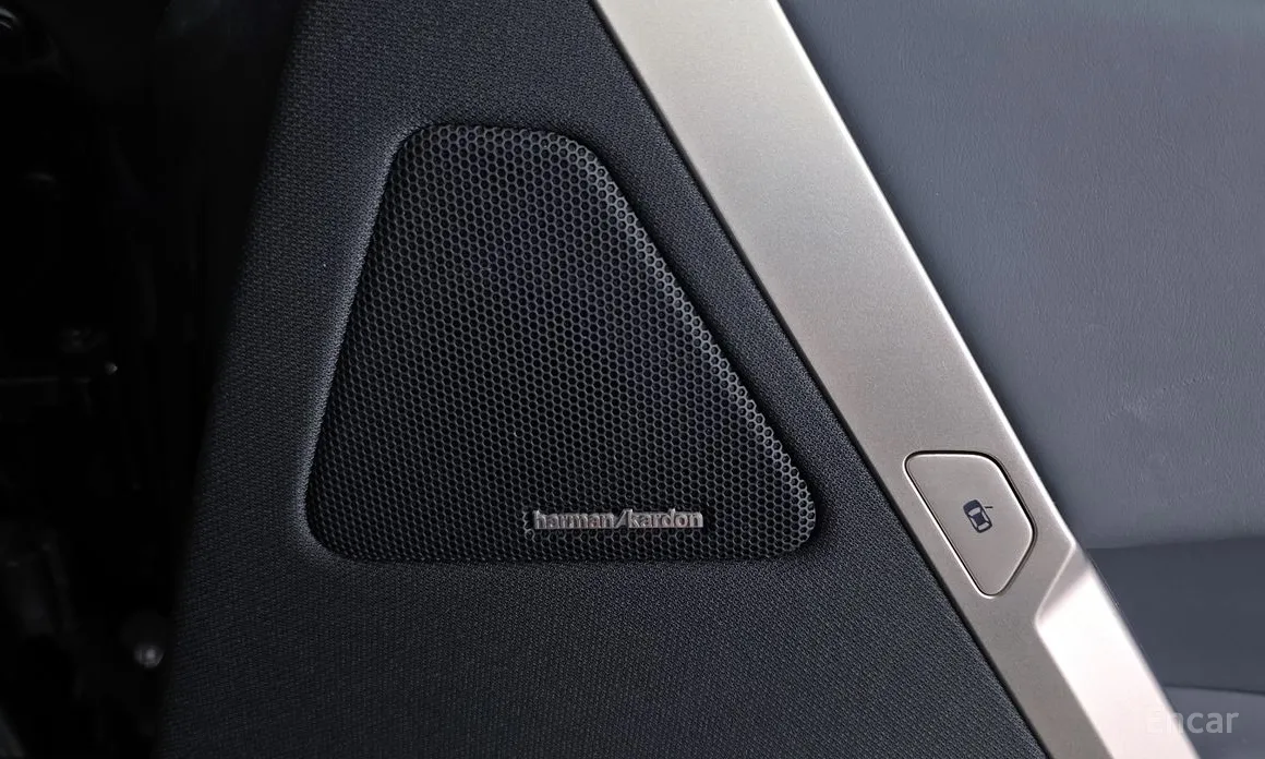 Фото 17 - BMW iX