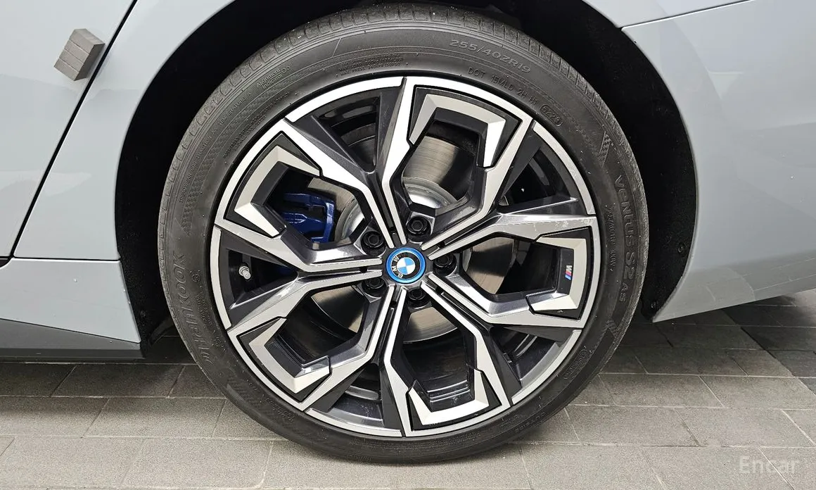 Фото 5 - BMW i4
