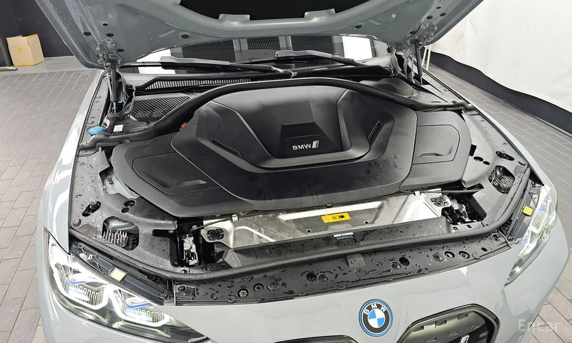 Фото 6 - BMW i4