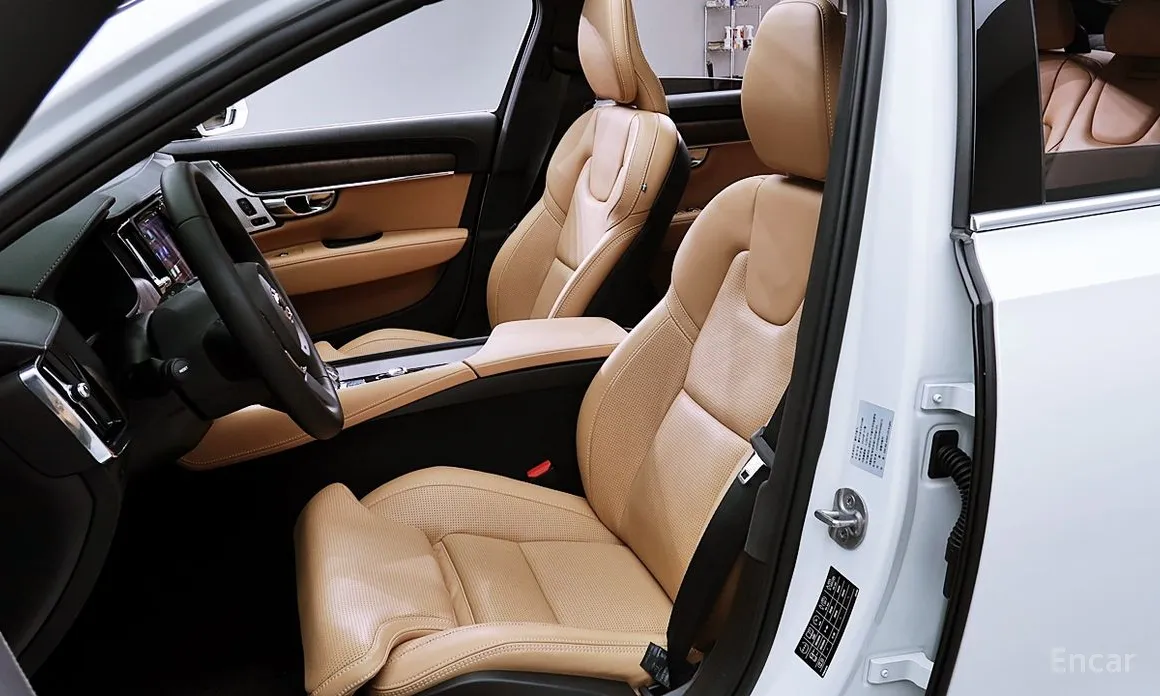 Фото 5 - Volvo S90