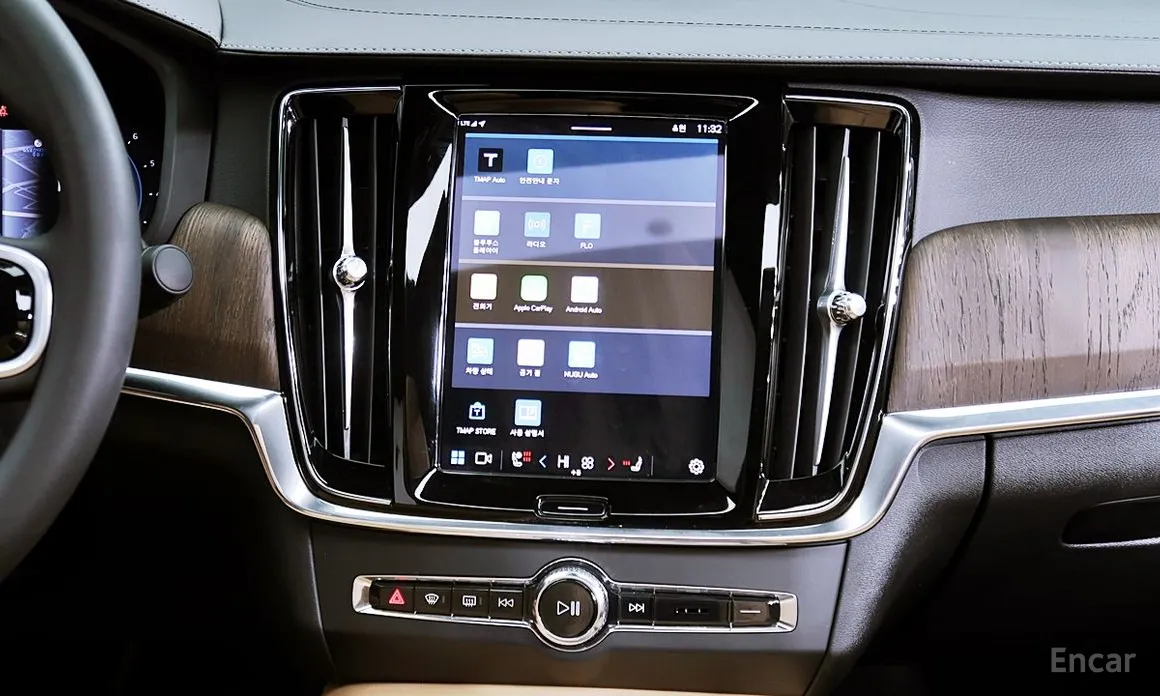 Фото 8 - Volvo S90