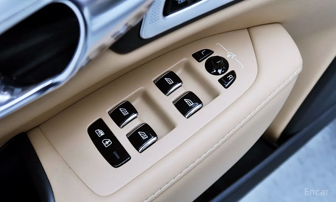 Фото 9 - Volvo S90