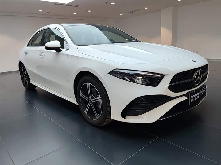 Фото 2 - Mercedes-Benz A-Class