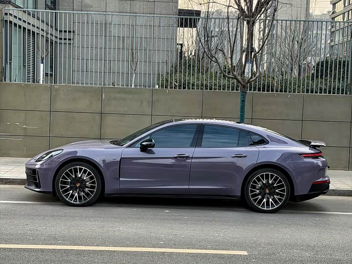 Фото 7 - Porsche Panamera