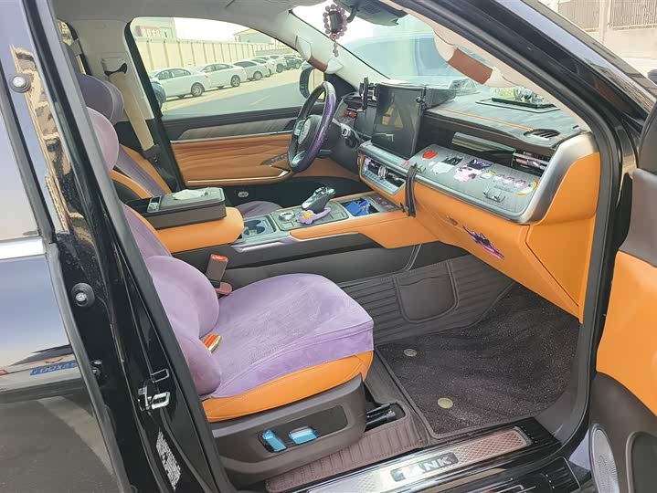 Фото 8 - Tank 500 Hybrid