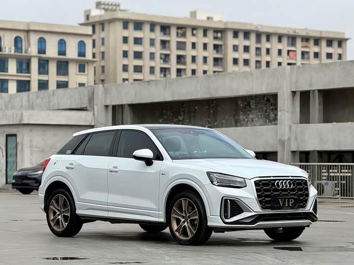 Фото 3 - Audi Q2L