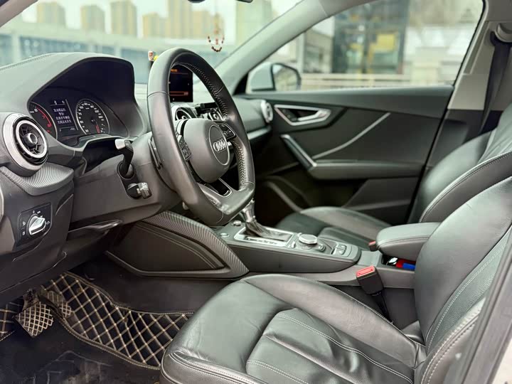 Фото 4 - Audi Q2L