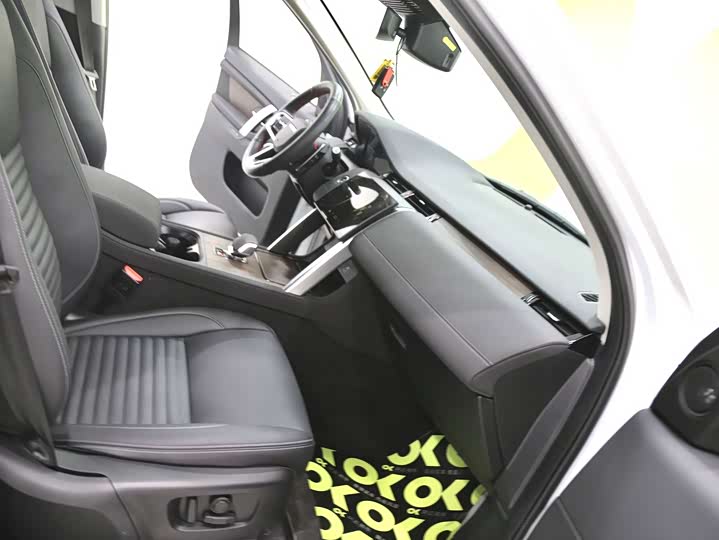 Фото 8 - Land Rover Discovery Sport