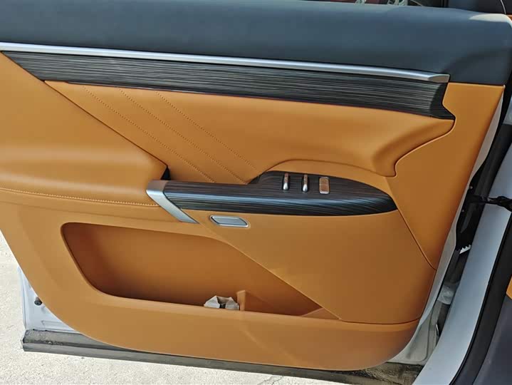 Фото 7 - Dongfeng Yipai eπ 008