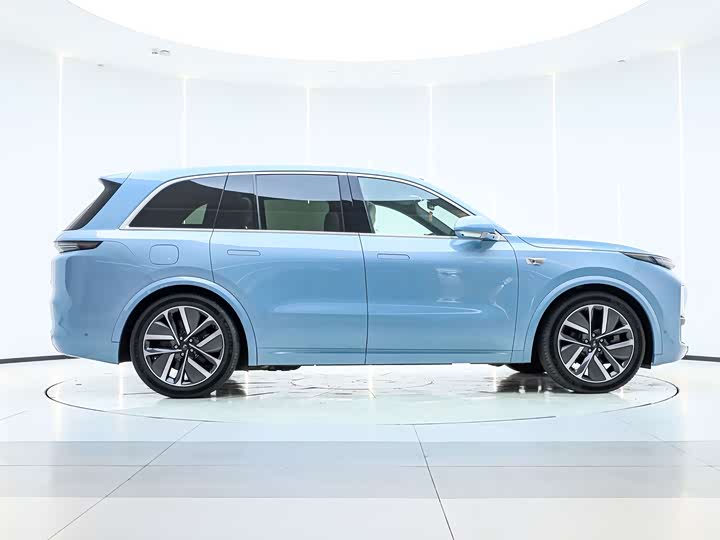 Фото 6 - LiXiang L8