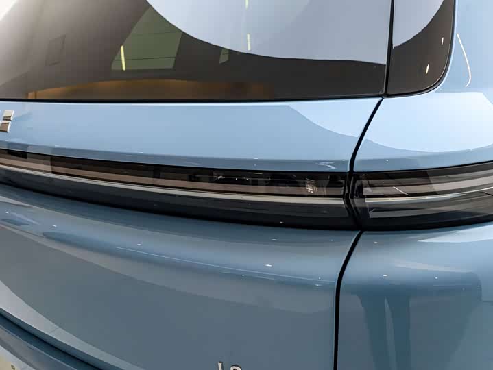 Фото 9 - LiXiang L8