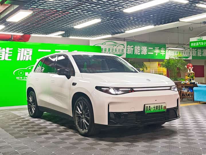 Фото 3 - Leapmotor C10