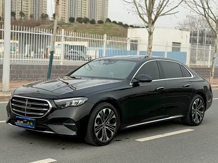 Photo 1 - Mercedes-Benz E-Class