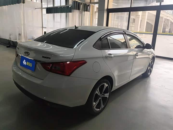 Фото 3 - Chery Arrizo 5