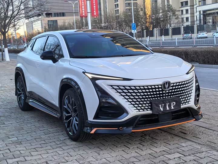 Фото 3 - Changan UNI-T