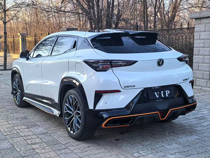 Фото 9 - Changan UNI-T