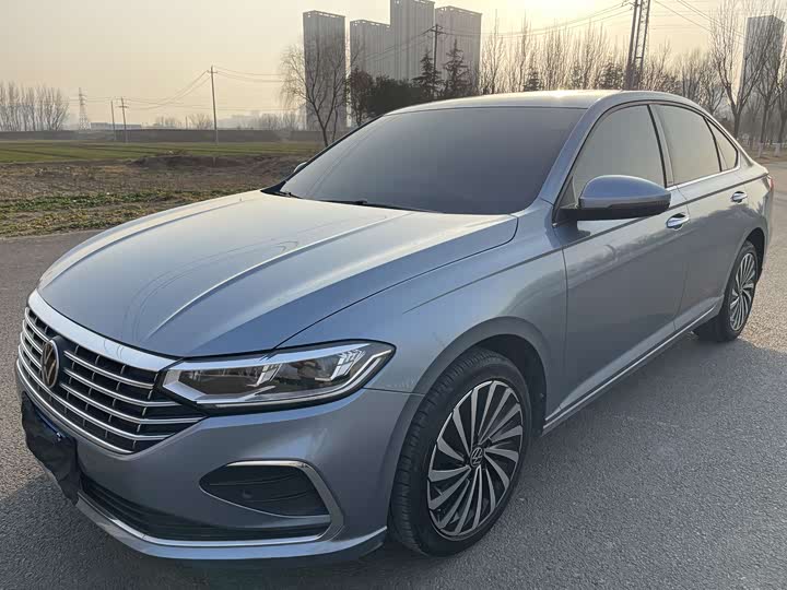 Фото 1 - Volkswagen Lavida