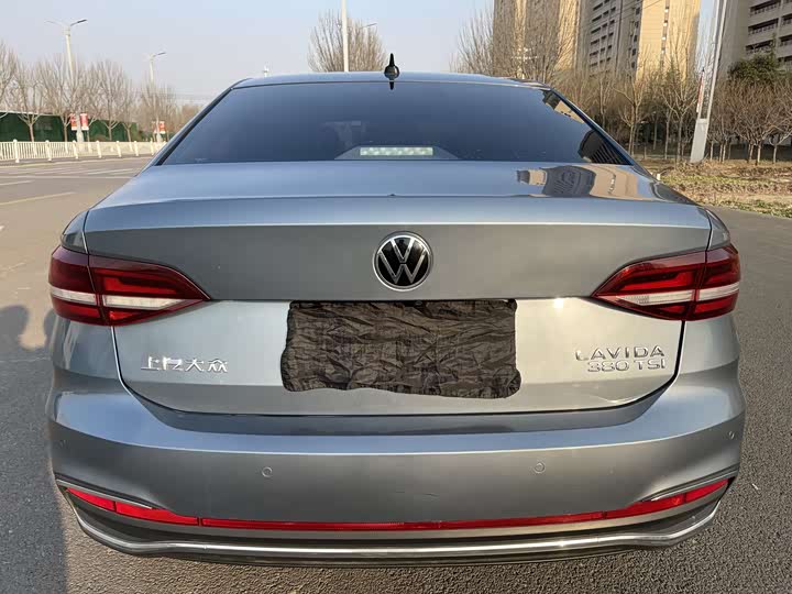 Фото 4 - Volkswagen Lavida