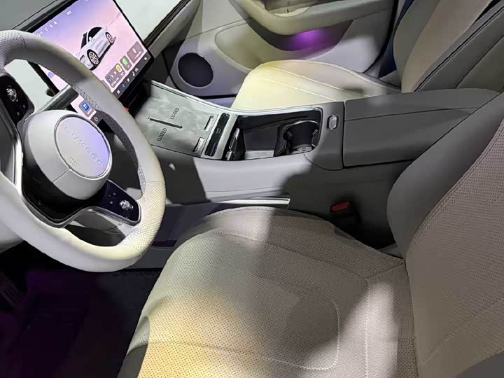 Фото 3 - Luxeed S7