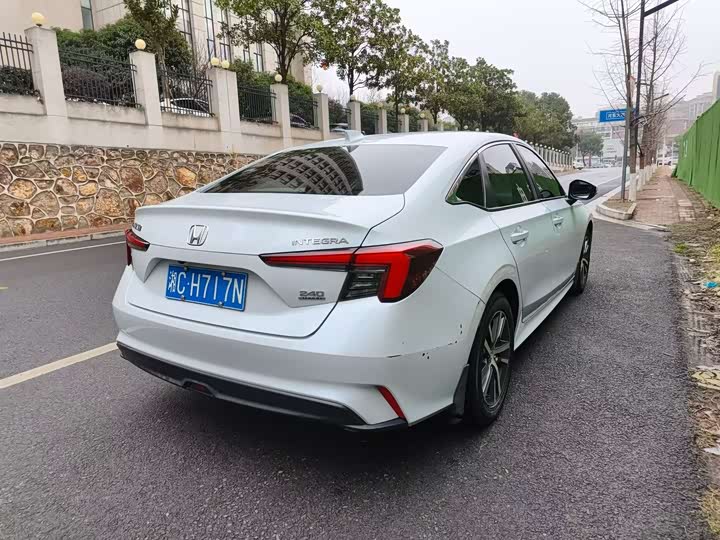 Фото 7 - Honda Integra