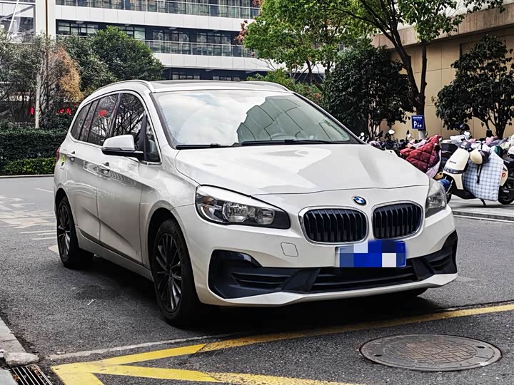 Фото 3 - BMW 2 Series Gran Tourer