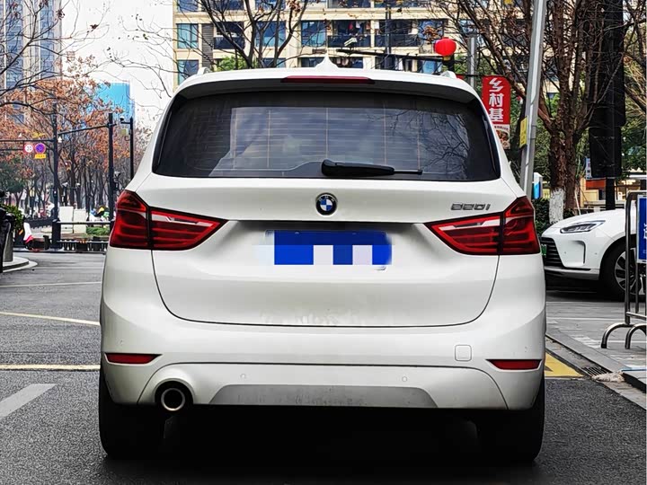 Фото 5 - BMW 2 Series Gran Tourer