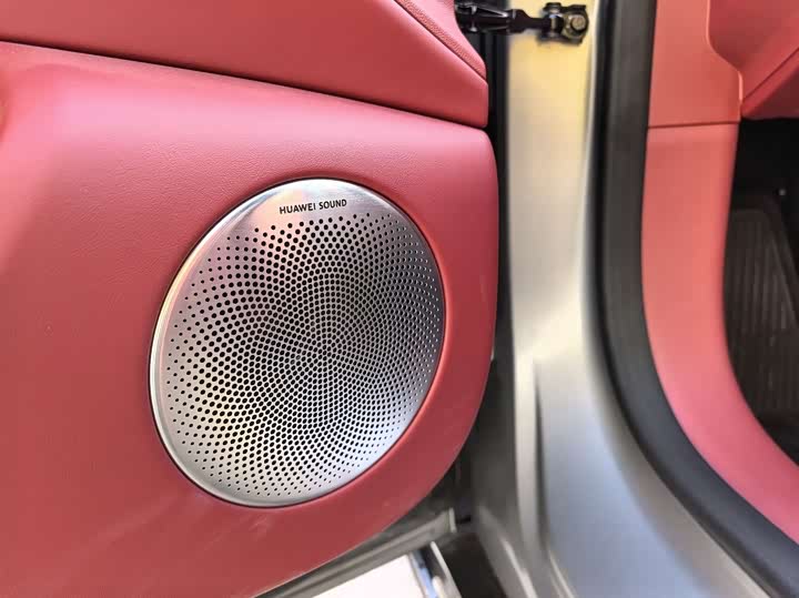 Фото 7 - Luxeed S7