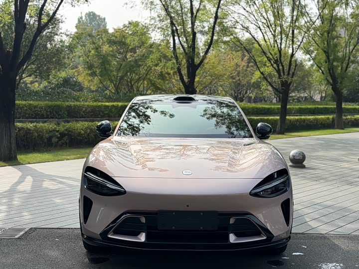 Фото 2 - Xiaomi YU7