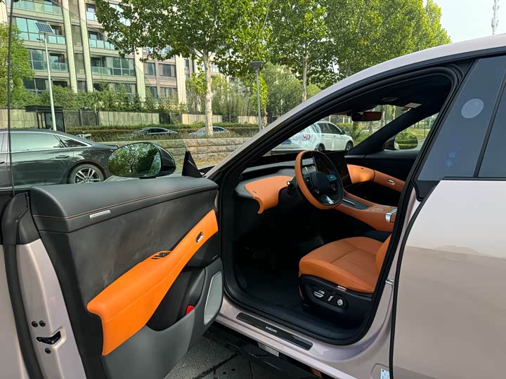 Фото 7 - Xiaomi YU7