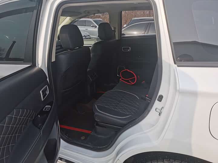 Фото 7 - Mitsubishi Outlander