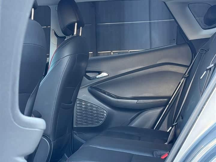 Фото 5 - Chevrolet Tracker