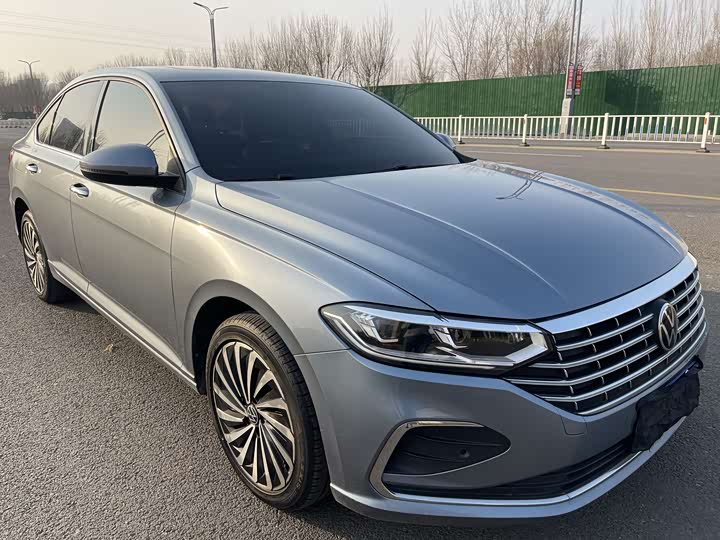 Фото 3 - Volkswagen Lavida