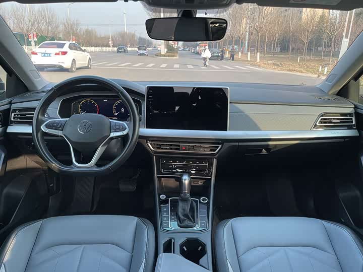 Фото 9 - Volkswagen Lavida