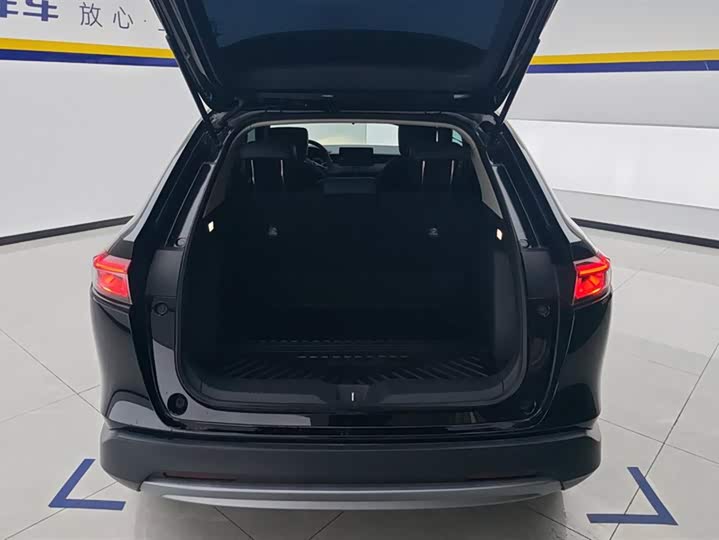 Фото 4 - Honda Vezel