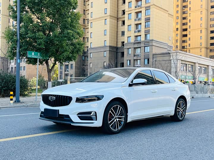 Фото 1 - Geely Preface