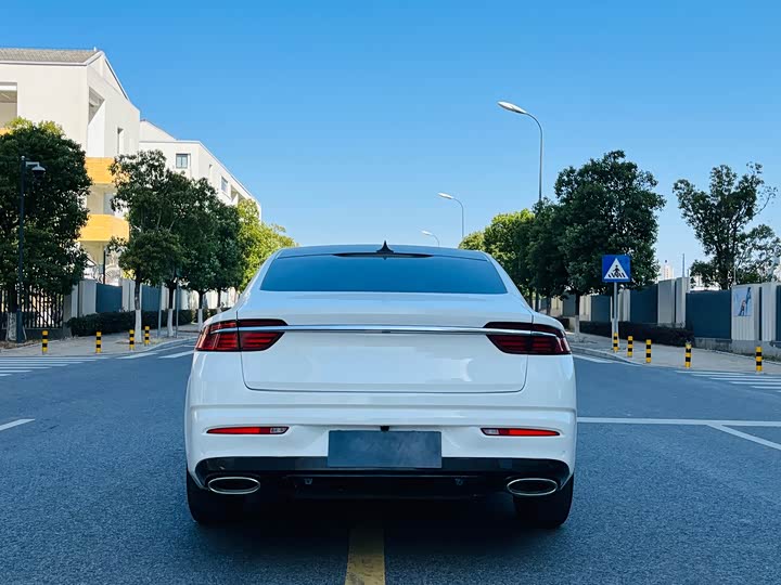 Фото 8 - Geely Preface