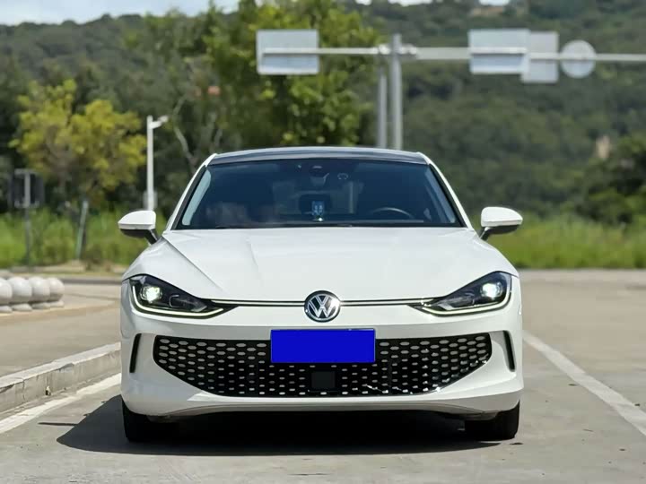 Фото 2 - Volkswagen Lamando L