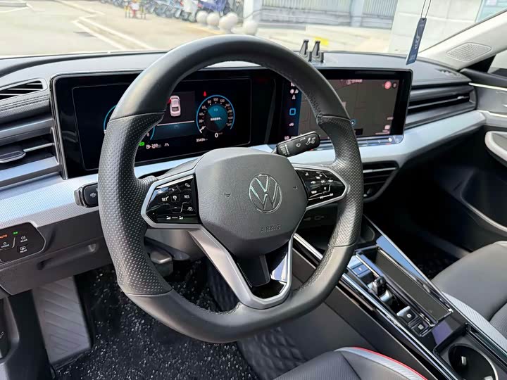 Фото 5 - Volkswagen Lamando L