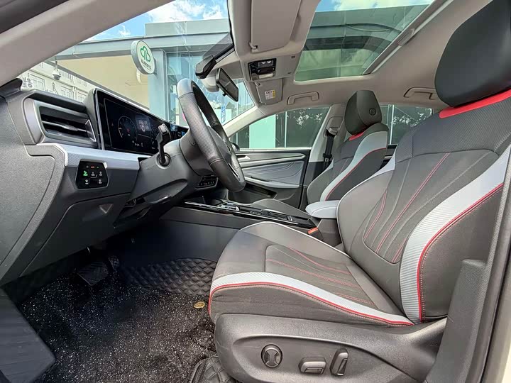 Фото 8 - Volkswagen Lamando L