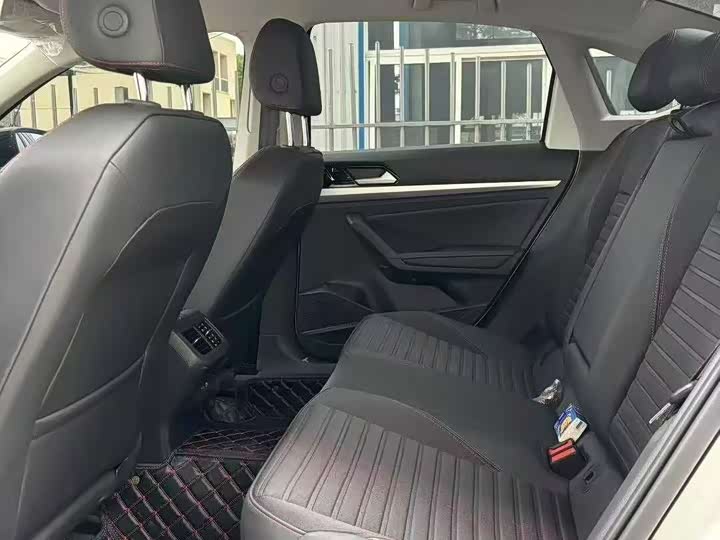 Фото 6 - Volkswagen Lavida