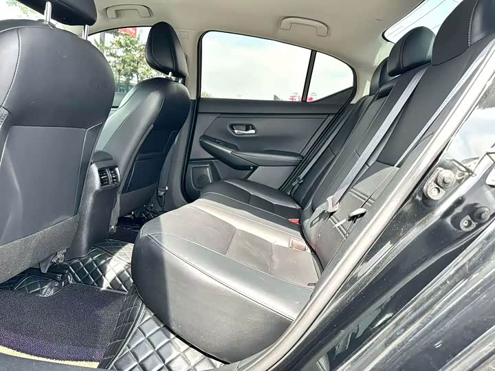 Фото 8 - Nissan Sylphy