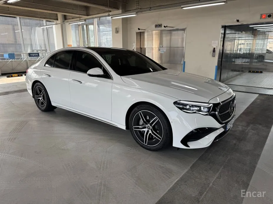 Фото 4 - Mercedes-Benz E-Class