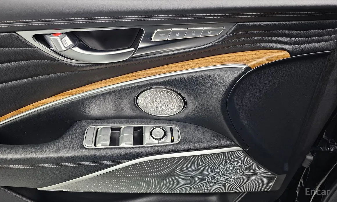 Фото 18 - Kia K9