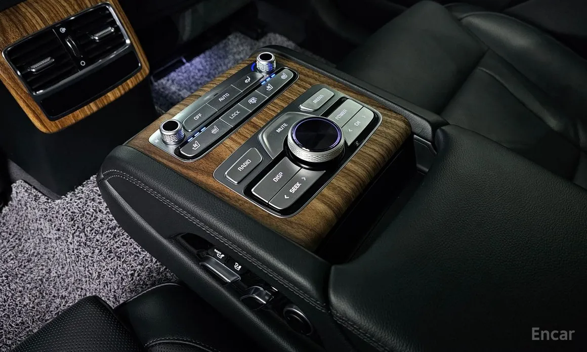 Фото 19 - Kia K9