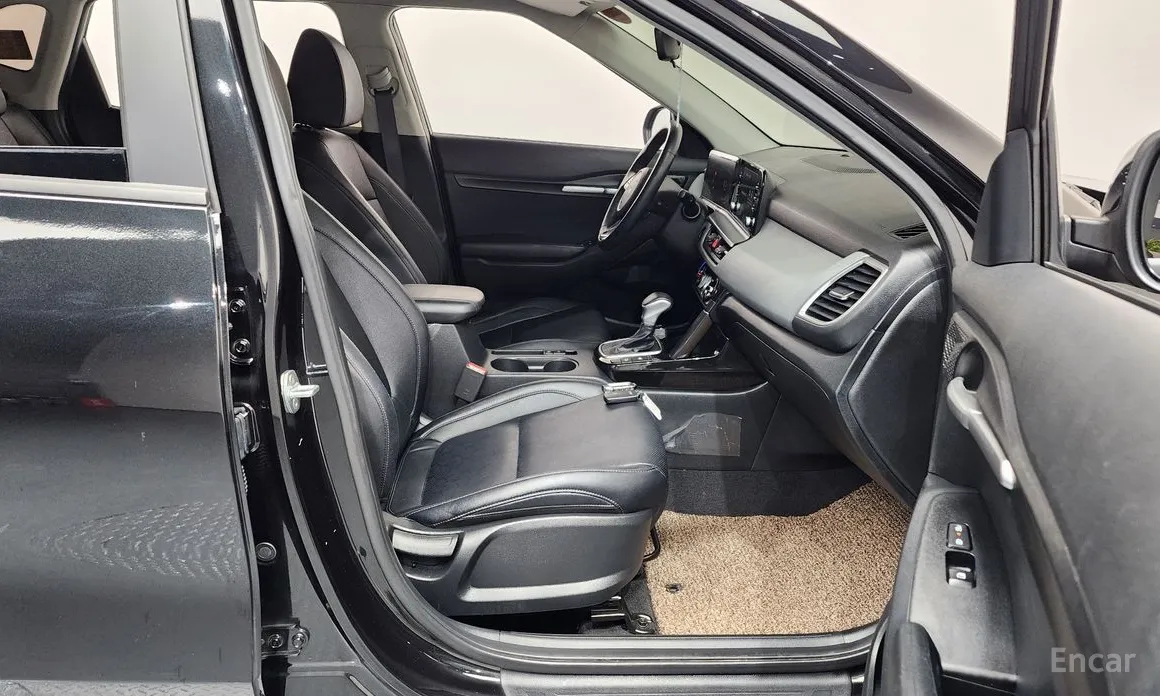 Фото 11 - Kia Seltos