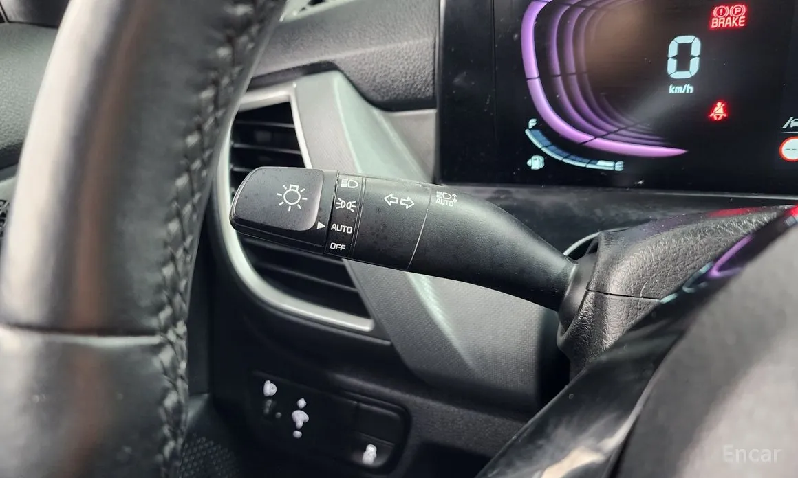 Фото 18 - Kia Seltos