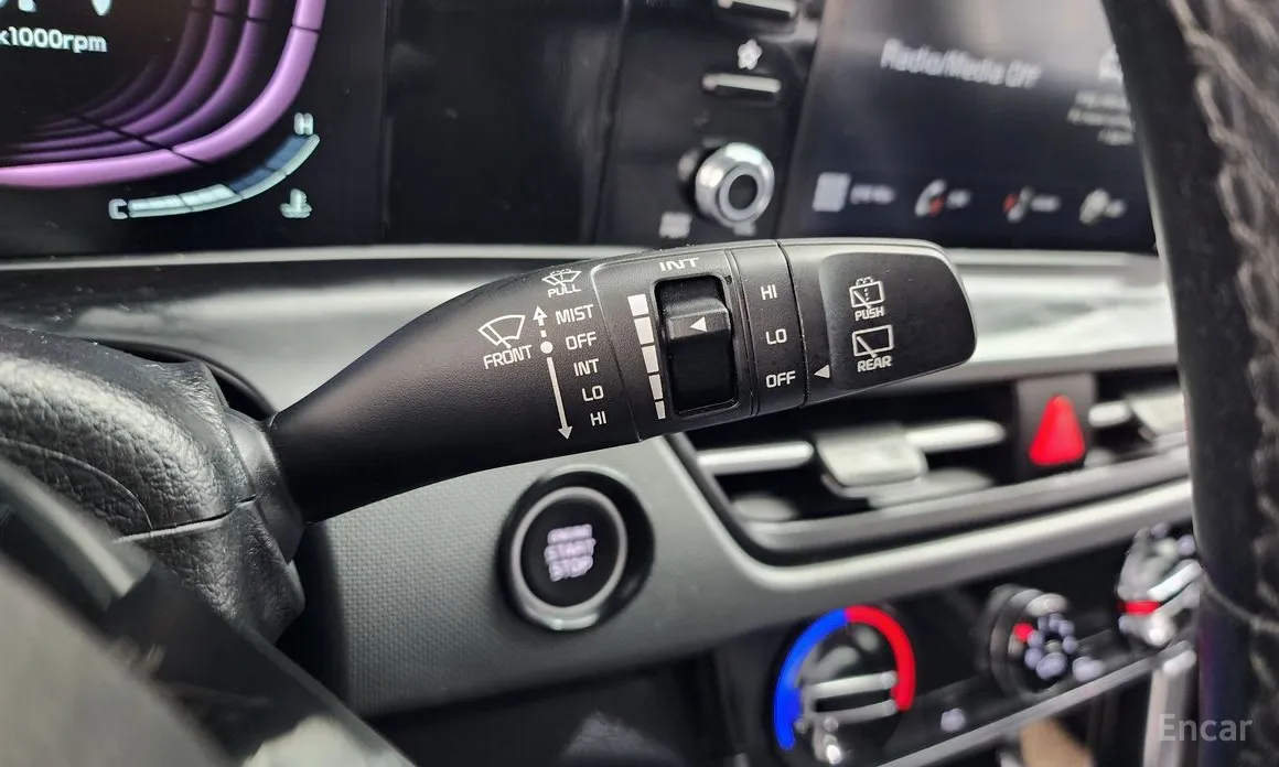 Фото 19 - Kia Seltos