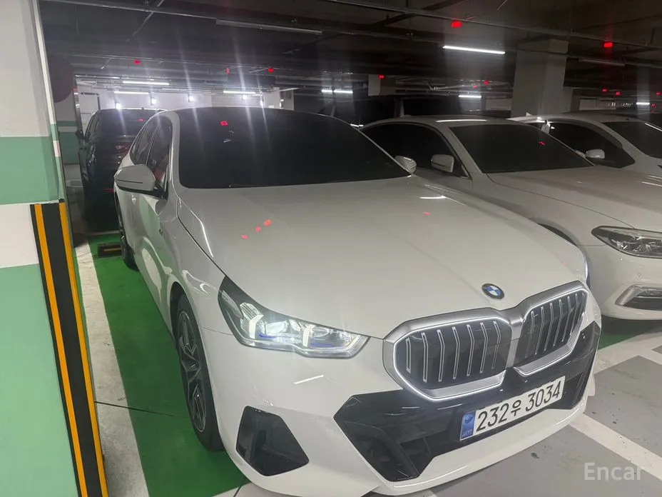 Фото 2 - BMW 5 Series